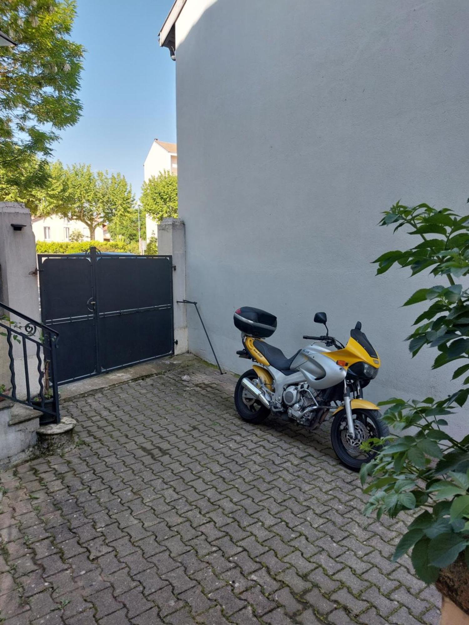 Demeure Urbaine Apartment Romans-sur-Isere Exterior photo